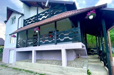 2 Vile/ Cabane situate in Gura Humorului, C-5270 - foto 1