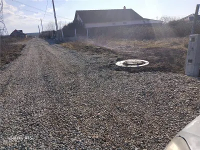 RECO Teren intravilan Apateu - foto 2
