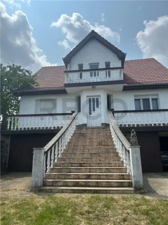 Casă 5 camere Oradea - poza 1