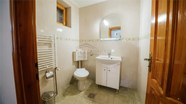 Casă 6 camere Bucsoaia - poza 10