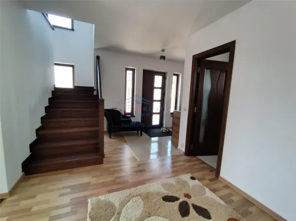 Casă 4 camere Ipotești - poza 8