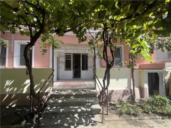 Casă 5 camere Oradea - poza 1