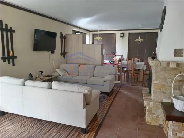 Casă 5 camere Moara - poza 2