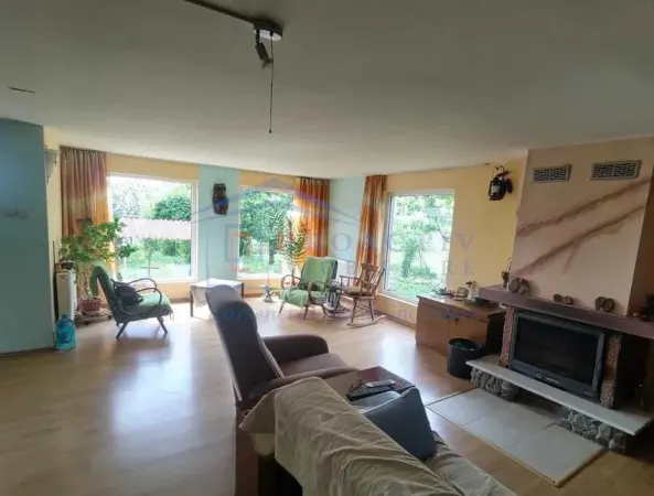 Casă 4 camere Moara - poza 1