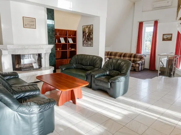 Casă 5 camere Sânmartin - poza 15