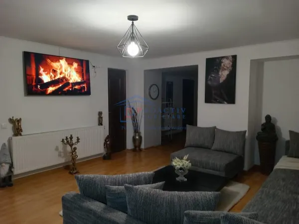 Casă 5 camere Suceava - poza 1