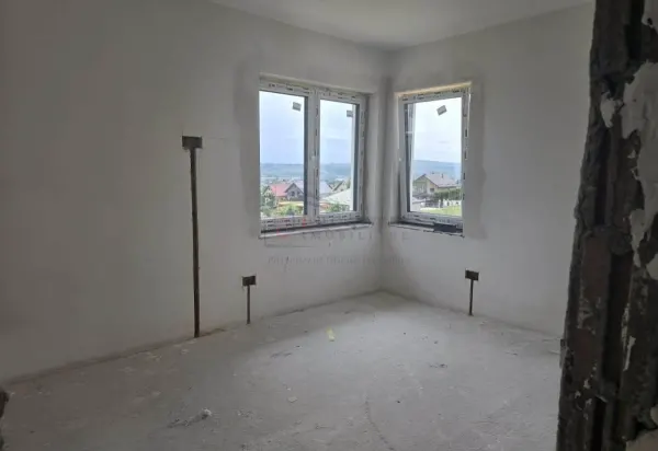 Casă 5 camere Suceava - poza 1