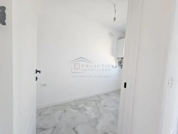 Casă 4 camere Ipotești - poza 2