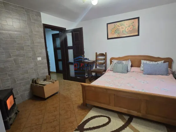 Casă 4 camere Mitocu Dragomirnei - poza 3