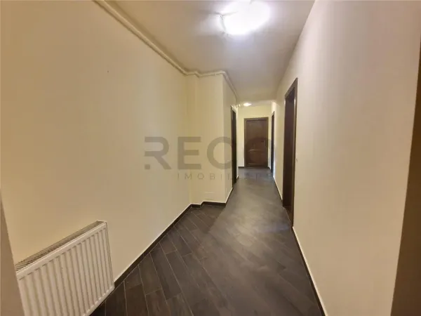 Apartament 3 camere Oradea - poza 16