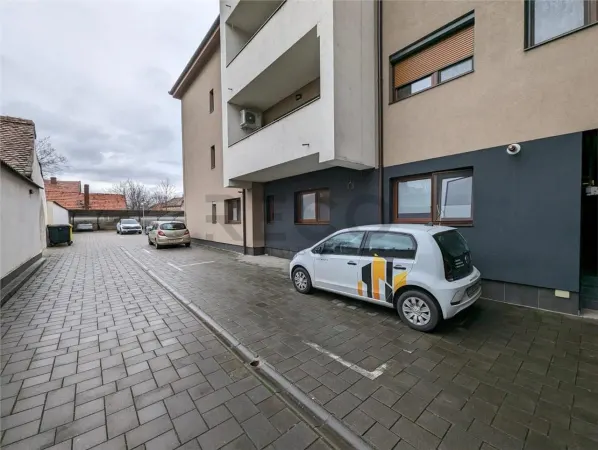 Apartament 3 camere Oradea - poza 18