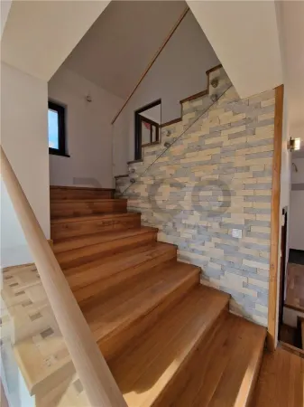 Casă 8 camere Sântandrei - poza 5