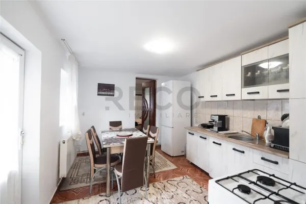 Casă 4 camere Burzuc - poza 2