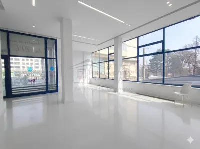Spatiu comercial | 185 mp | Ultracentral | Vitrina generoasa | IS-1541 - foto 3
