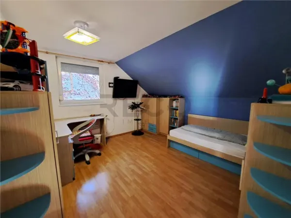 Casă 4 camere Paleu - poza 11
