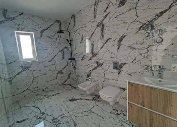 Casă 4 camere Suceava - poza 11