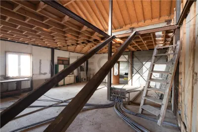 RECO casa Inand la rosu cu teren imens - foto 8