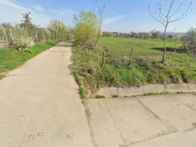 Teren Intravilan 1,5 Ha | Deschidere 180ml | T-7760 - foto 5