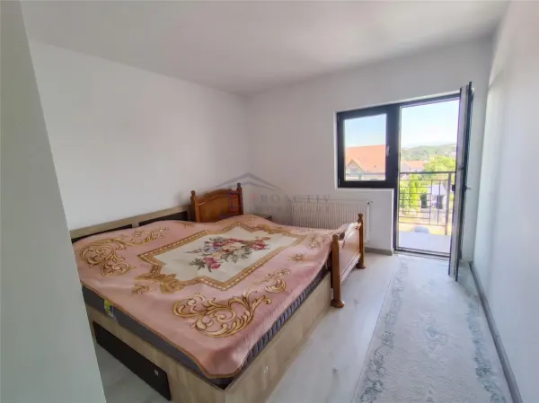Apartament 3 camere Ipotești - poza 3