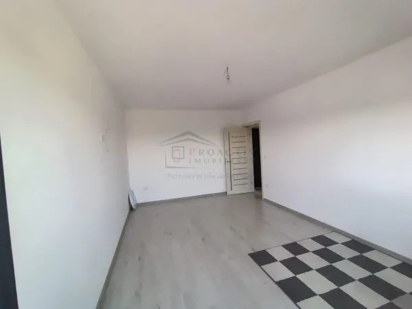 Apartament 3 camere Ipotești - poza 4