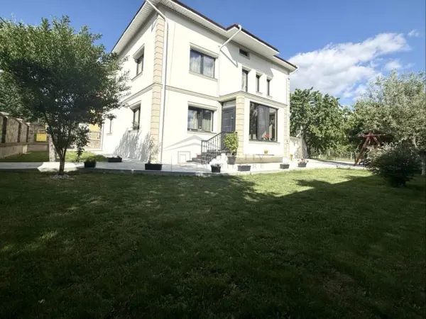 Casă 5 camere Suceava - poza 1