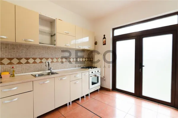 Casă 5 camere Paleu - poza 8