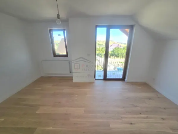 Casă 4 camere Suceava - poza 8