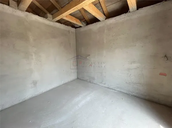 Casă 4 camere Ipotești - poza 9
