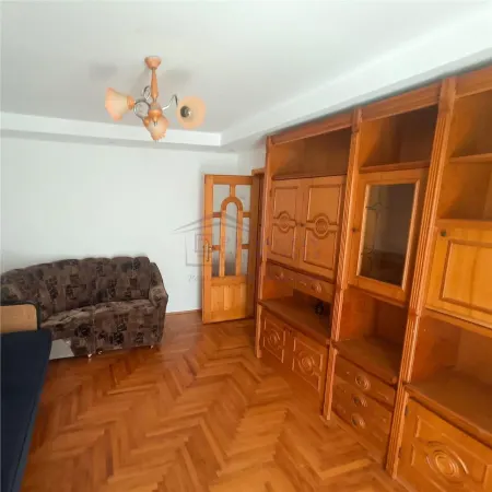 Apartament 4 camere Suceava - poza 1