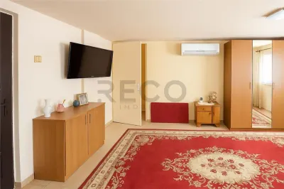 RECO Casa S+P+M cu spatiu comercial si garaj in Marghita - ideala pentru locuit si afacere - foto 8