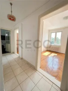 RECO Apartament spatios cu 3 camere, tavan inalt, zona Republicii – ideal pentru familie sau investitie - foto 6