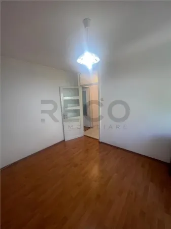 Apartament 3 camere Oradea - poza 1