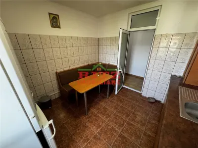 Nou! Ap. 3 cam., decom. S=74 mp, P.  Tineretului - foto 11