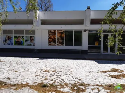Vanzare spatiu comercial Moinesti 550 mp+teren 1000mp - foto 2