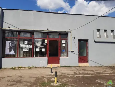 Vanzare spatiu comercial 60 mp - Moinesti, Str. Capitan Zaganescu Nr 6 - Moinesti