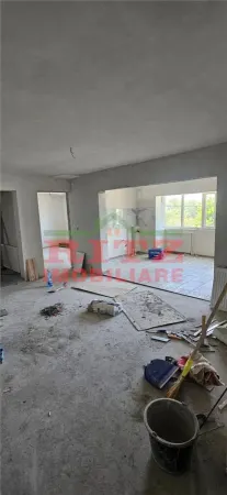 Apartament 3 camere Caracal - poza 1