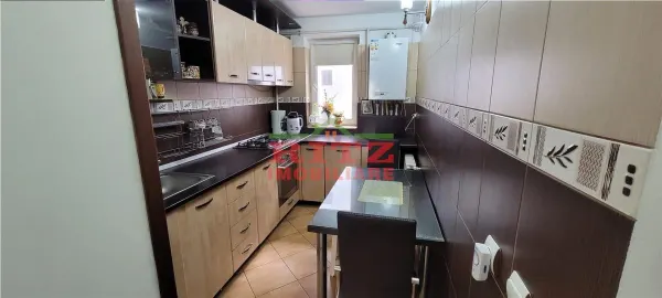 Apartament 4 camere Slatina - poza 3