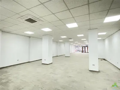 Spatiu comercial 200 mp - Bacau, Mioritei Nr. 10 - foto 4