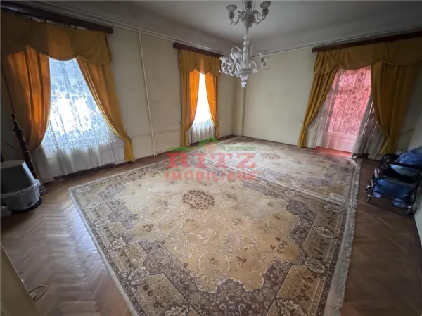 Casă 7 camere Slatina - poza 2