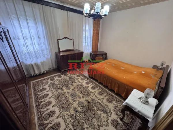 Casă 7 camere Slatina - poza 7