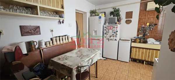Apartament 3 camere Caracal - poza 1