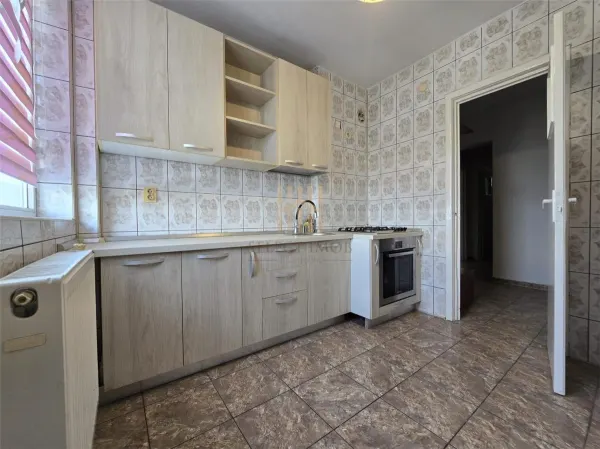 Apartament 3 camere Ploiești - poza 11