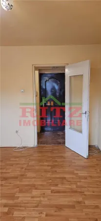 Apartament 3 camere Caracal - poza 4