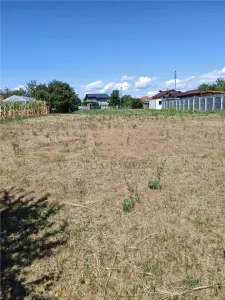 Teren intravilan construibil de vanzare  , reper Primaria Aricestii Rahtivani - foto 9