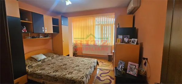 Apartament 3 camere Caracal - poza 2