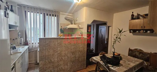 Apartament 3 camere Caracal - poza 10