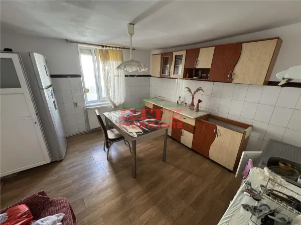 Casă 3 camere Piatra-Olt - poza 2