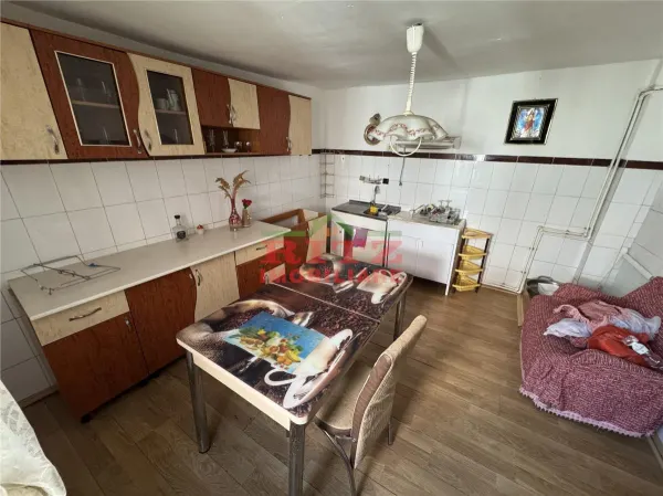 Casă 3 camere Piatra-Olt - poza 12