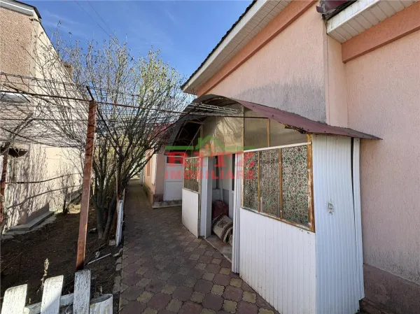 Casă 3 camere Piatra-Olt - poza 3