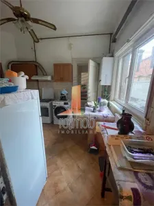 Piata Alba Iulia, casa  142 mp, teren 232 mp - foto 3